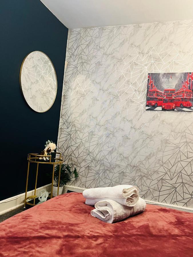 2-Bedroom Plus Living Room Flats Near Edgware Road London Exterior foto
